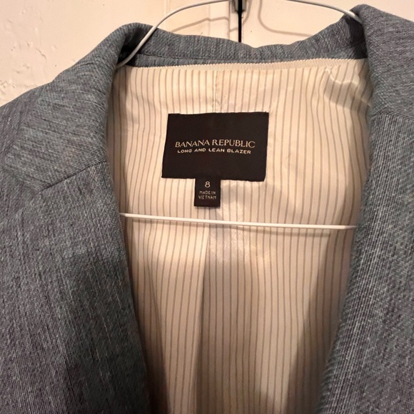 Banana Republic Long and Lean Blazer - Picture 3 of 4